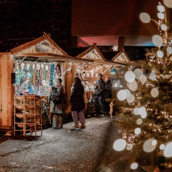 WIRTSCHAFT IM HOF · Think Global – Drink Local